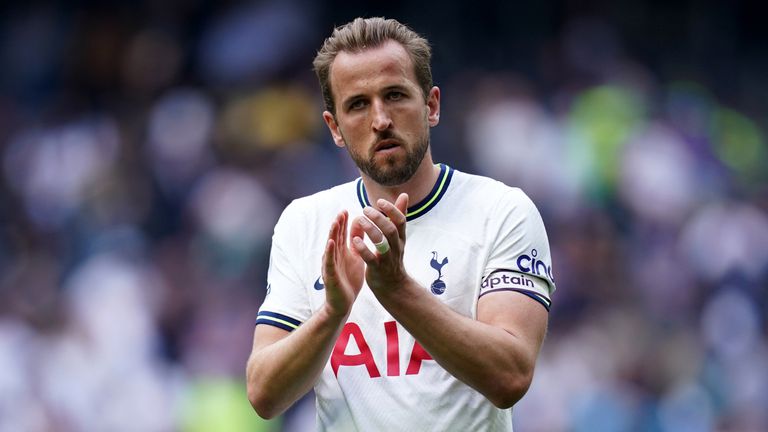 Harry Kane applauds the fans following the defeat to Brentford