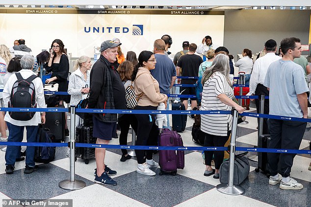 United Airlines is slammed for leaving families stranded ahead of July 4