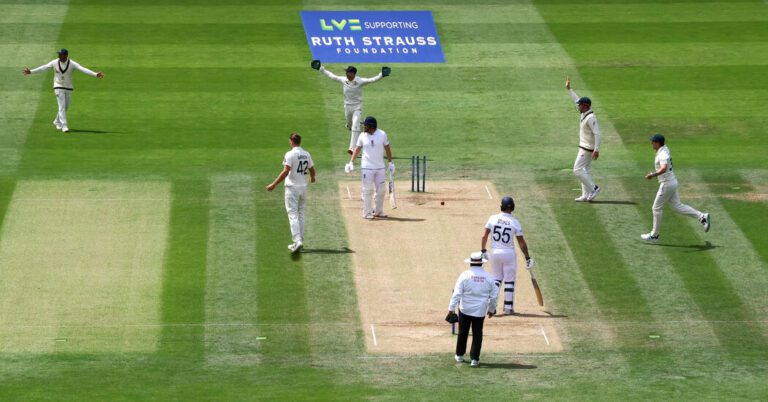 Cricket Dispute Has Australia Leading England in the Ashes