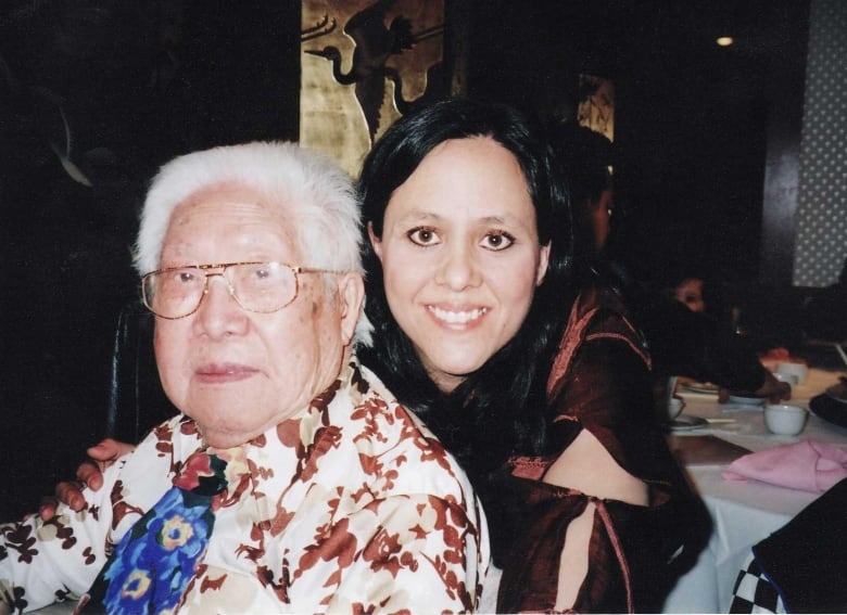 Ralph Kung Kee Lee (left) was one of six living head tax payers who witnessed former Prime Minister Stephen Harper's formal apology to the Chinese Canadian community in 2006. 