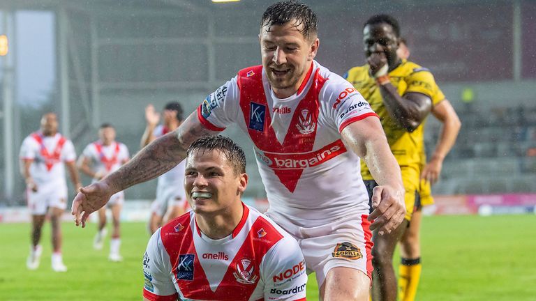 Jack Welsby was amongst the try scorers as St Helens got back to winning ways