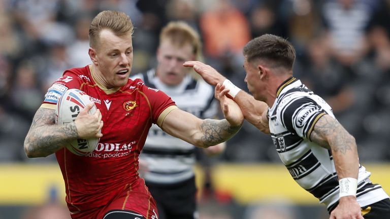 Tom Johnstone opened the scoring, collecting Sam Tomkins' grubber to go over in the corner