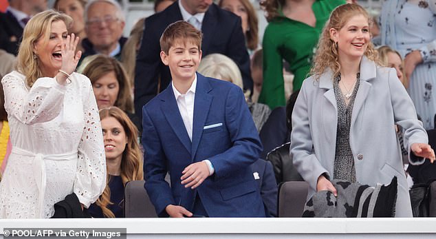 Sophie, Duchess of Edinburgh, James, Viscount Severn and Lady Louise Windsor react during the Platinum Party at Buckingham Palace on June 4, 2022 as part of the Queen's Jubilee celebrations