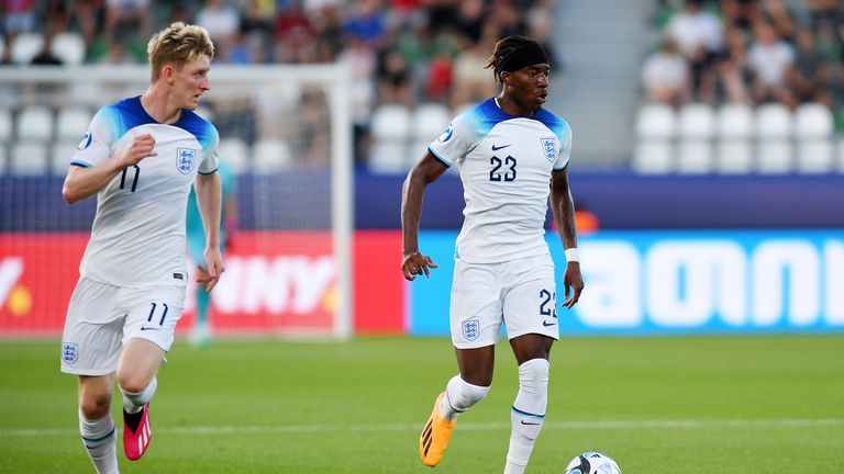 Gordon and Madueke for England U21s