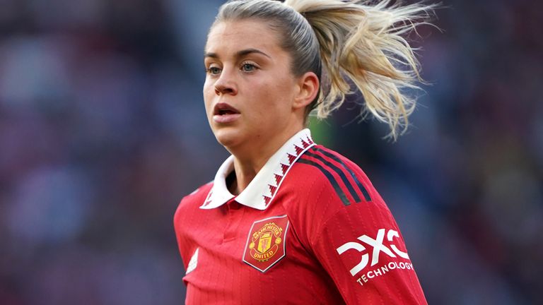 Alessia Russo in action for Manchester United