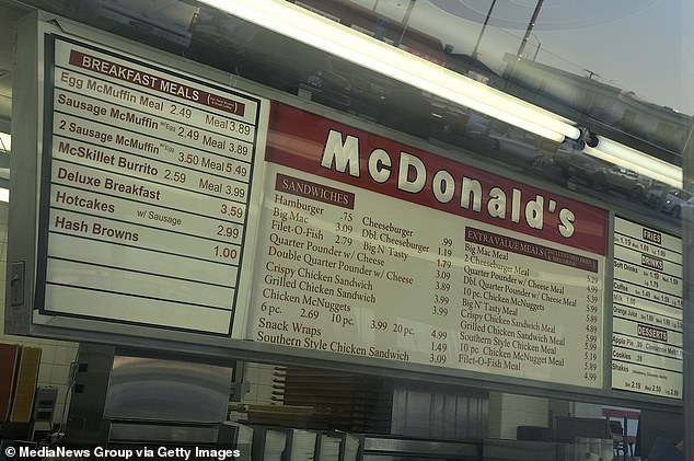 The restaurant still serves a menu of delicious burgers, cheeseburgers, fries, and milkshakes based on the original recipe as well as deep fried apple pie