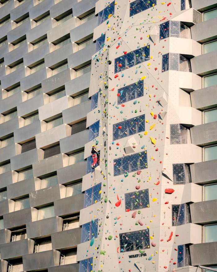 The climbing wall on one of CopenHill’s facades