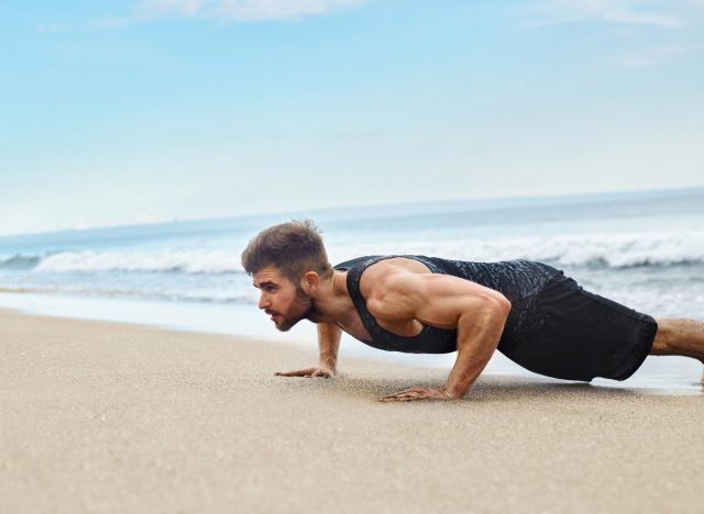 5 Strength Exercises Men Should Do Every Day To Stay Fit