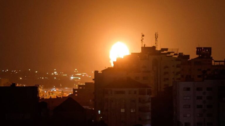 Israeli jets strike Hamas targets in Gaza after rocket attacks