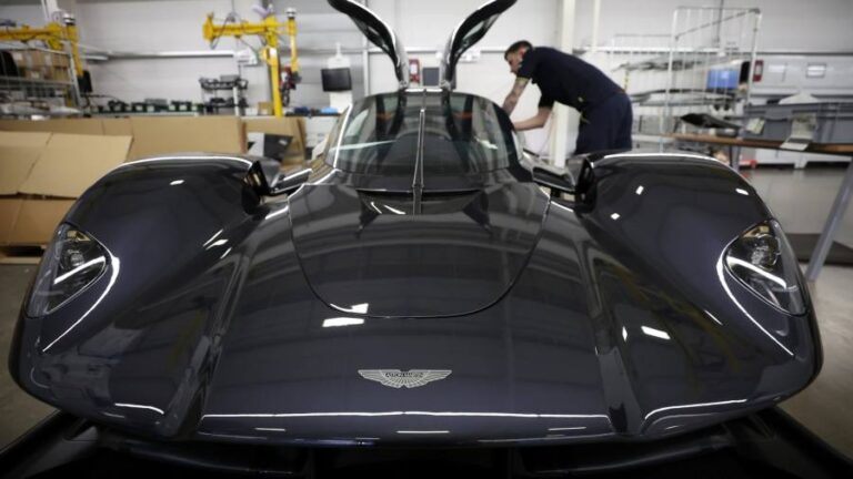 Aston Martin aims to raise £210mn to clear high-interest debt