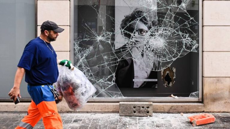 French businesses start rebuilding after riot ‘nightmare’