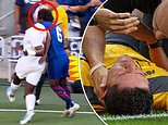 Assistant referee exits USA’s Gold Cup quarterfinal against Canada after being blasted in the face