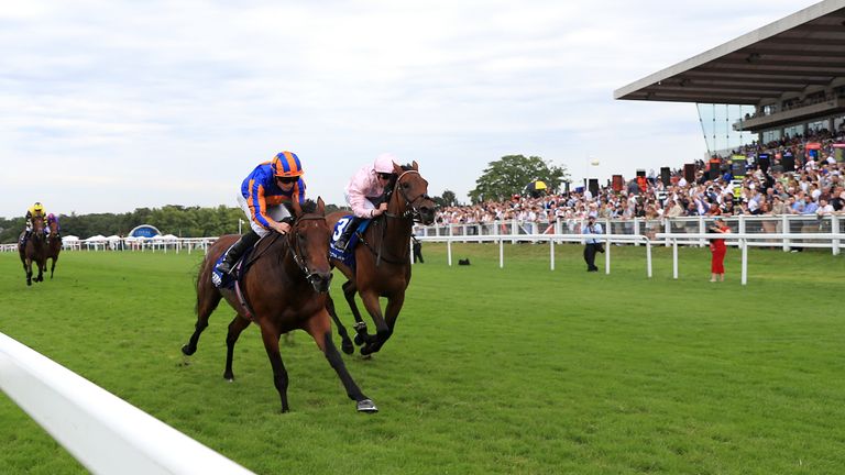 Paddington beats Emily Upjohn by half a length at Sandown