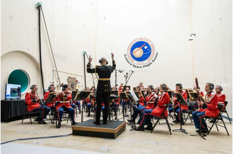 Pace off: NASA Goddard acoustics chamber and US marine band turn up the volume