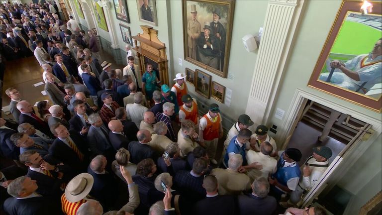 ‘Never seen scenes like it!’ | Usman Khawaja and David Warner confronted by spectators in Lord’s Long Room | Video | Watch TV Show