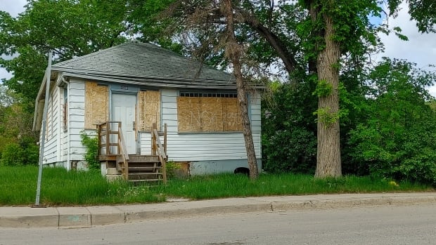 Nuisance properties have some Reginans feeling neglected