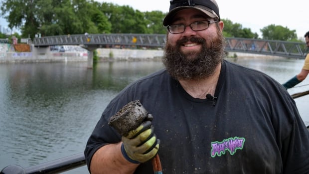 Magnet fishers are hunting for sunken treasures in Quebec’s waterways