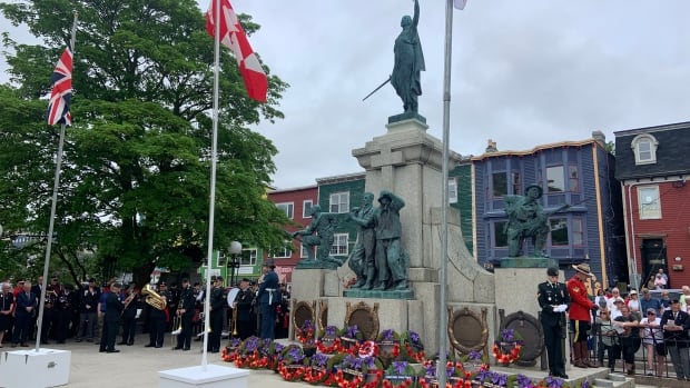 Hundreds gather for Memorial Day ceremony in St. John’s