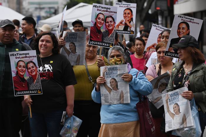 Supporters of Mexican residential pre-candidate Claudia Sheinbaum 