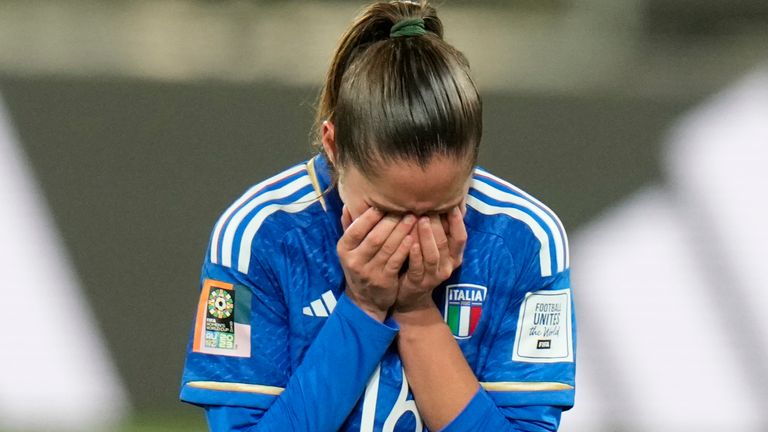 Italy&#39;s Giulia Dragoni reacts after loosing the Women&#39;s World Cup Group G soccer match between South Africa and Italy in Wellington, New Zealand, Wednesday, Aug. 2, 2023. (AP Photo/Alessandra Tarantino)