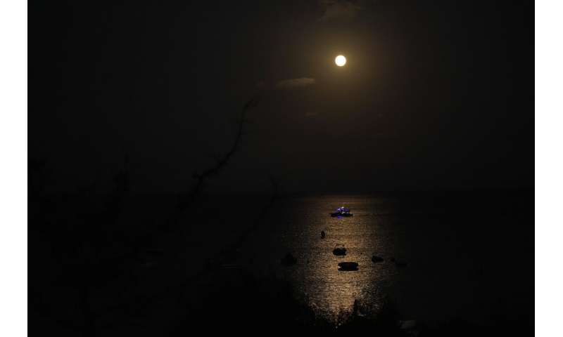 Rare blue supermoon dazzles stargazers around the globe