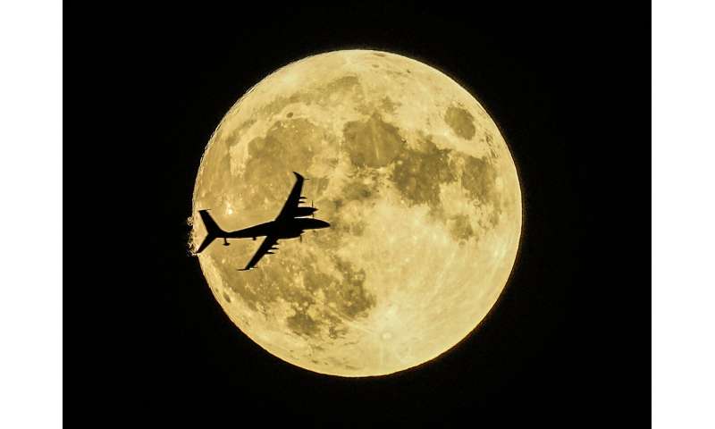 Rare blue supermoon dazzles stargazers around the globe