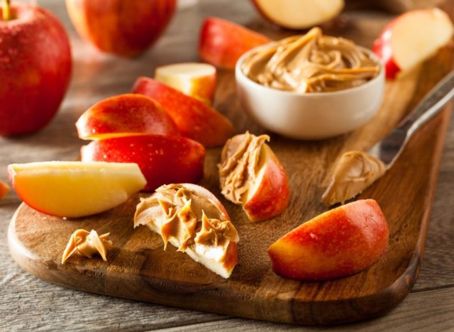 apples and peanut butter