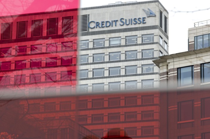 The UK headquarters of Credit Suisse Group: 