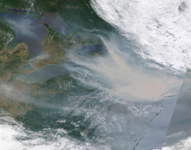 Improving wildfire predictions with Earth-scale climate models