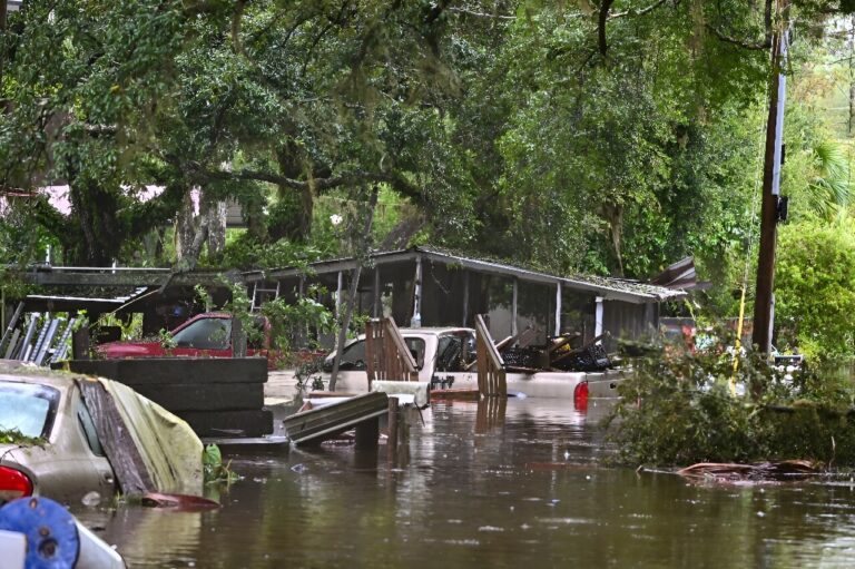 In Florida, residents grapple with Hurricane Idalia’s toll