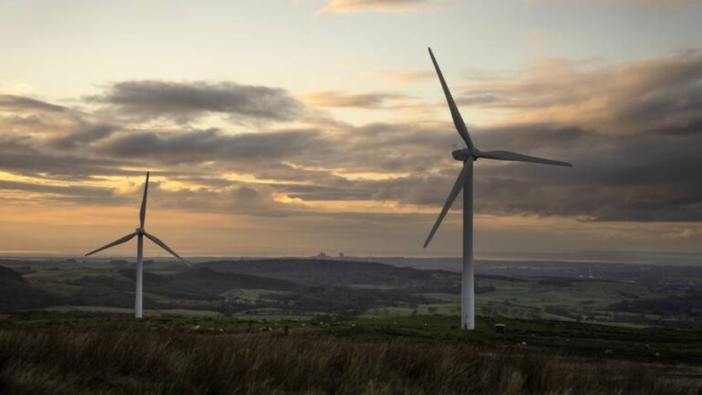 Ministers set to relax rules on onshore wind farms in England