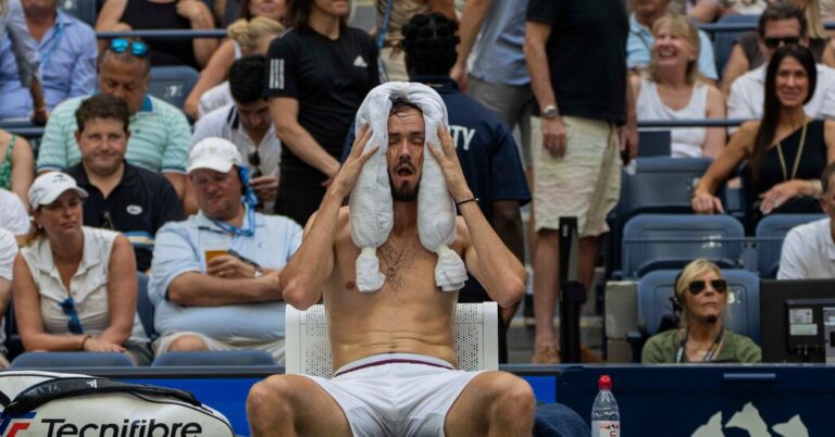 At the U.S. Open, Stifling Heat Causes Some Players to Lose Their Cool