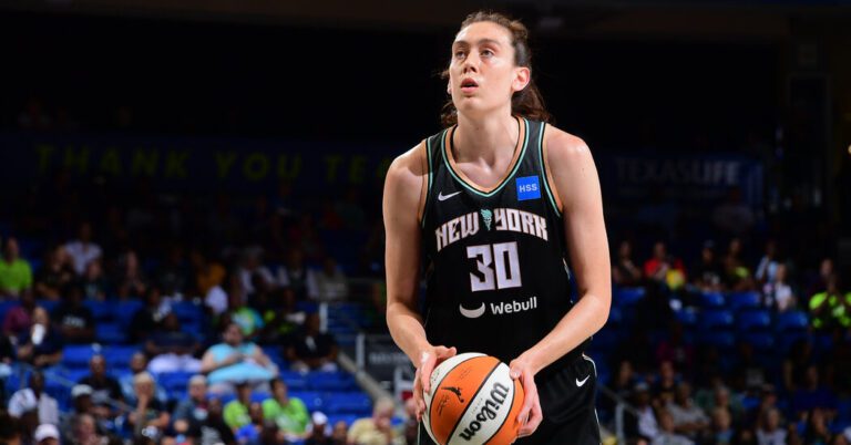 Breanna Stewart Sets W.N.B.A. Points Record