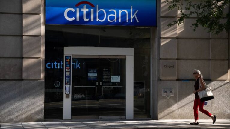 Citigroup seeks deal for small-bank platform after loan requests top $1bn