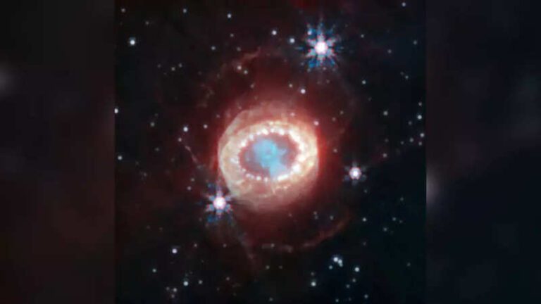 NASA reveals details about Supernova 1987A