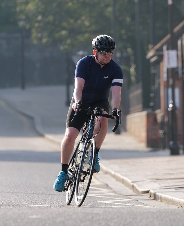 A cyclist started his Sunday with a bike ride through sunny Windsor this morning