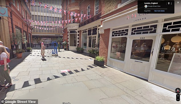 Pavilion Road in Sloane Square where the crowd is said to have gathered yesterday evening