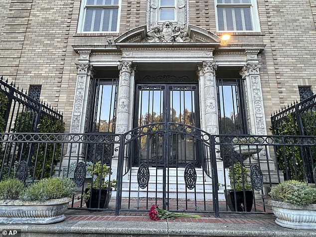 A bouquet of flowers is placed outside the San Francisco home of Sen. Dianne Feinstein