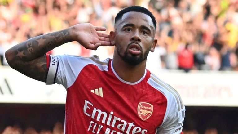 Gabriel Jesus celebrates after scoring Arsenal&#39;s third goal against Manchester United