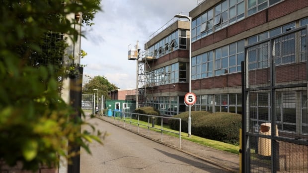 Crumbling concrete closes over 100 U.K. schools ahead of new semester