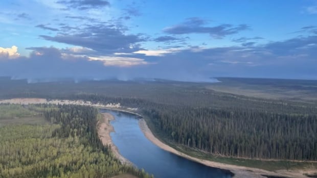 ‘Significant rain’ in Hay River, N.W.T., expected to reduce fire activity for next 2 days