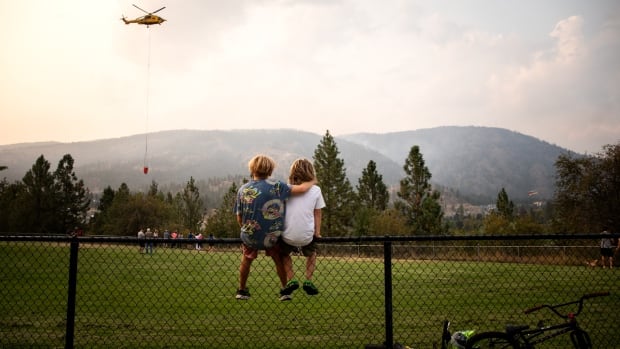 Crews battling Okanagan fires are in it for the ‘long haul’ as heat, drought continue: wildfire service