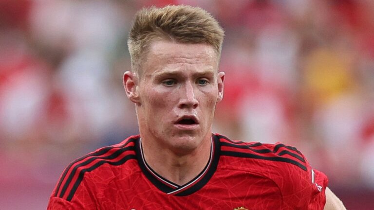 Scott McTominay: Fulham make contact with Man Utd for midfielder as Bayern Munich push for Joao Palhinha | Football News