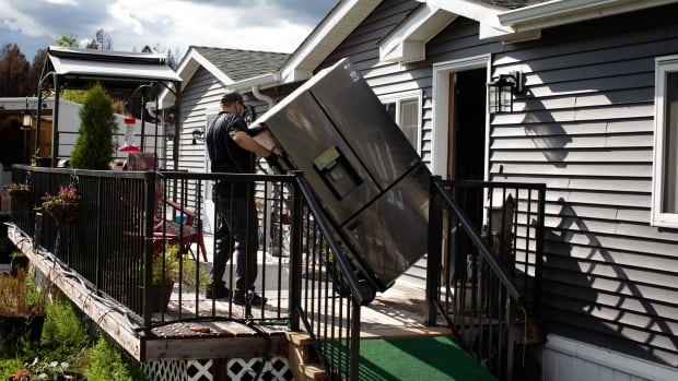 What to do with a fridge full of food after a long, wildfire-induced power outage