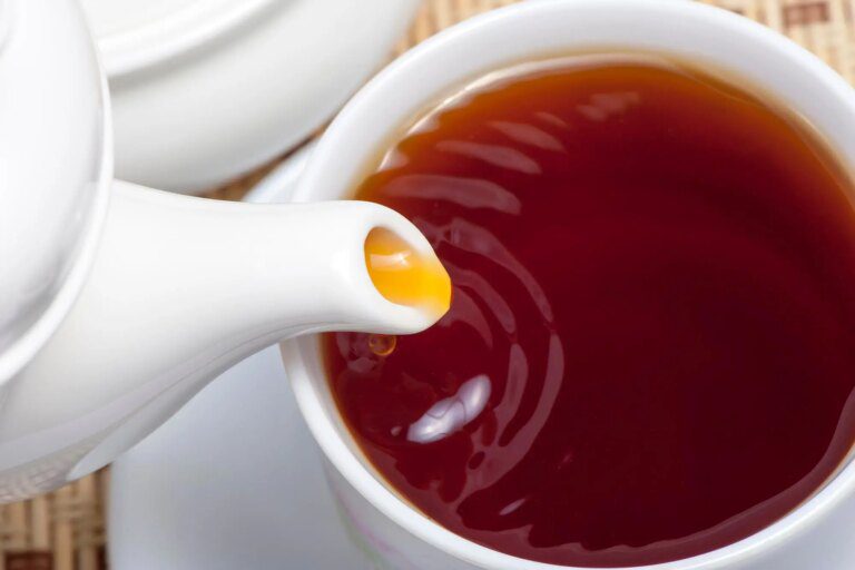 Drinking Dark Tea Daily Could Significantly Reduce the Risk and Progression of Type 2 Diabetes