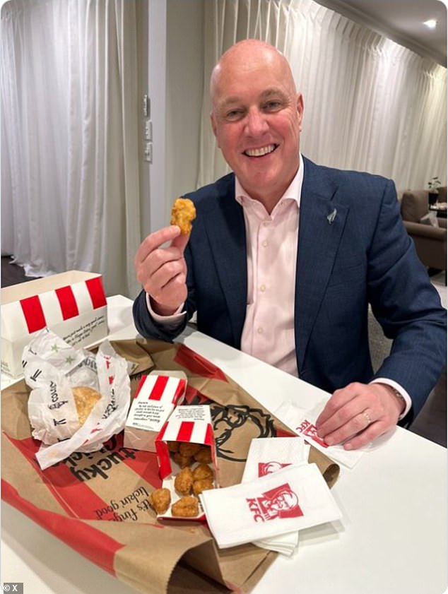 Single photo of New Zealand politician eating dinner sparks fury from one of Australia’s top doctors