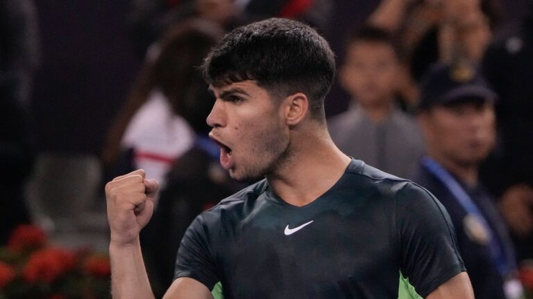 Carlos Alcaraz eases into China Open semi-finals beating Casper Ruud in straight sets | Tennis News