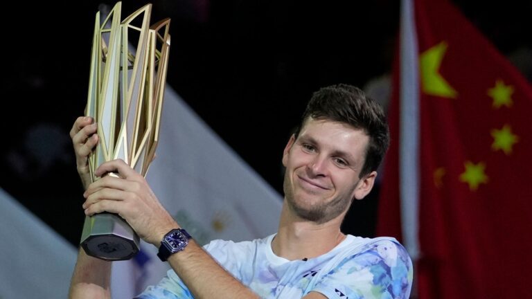 Hubert Hurkacz wins Shanghai Masters while Jessica Pegula and Leylah Fernandez also win titles in Asia | Tennis News