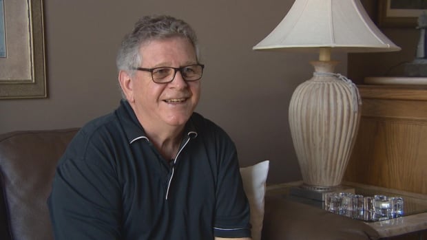 Regina man swamped with parcels realizes they are elements of an online scam