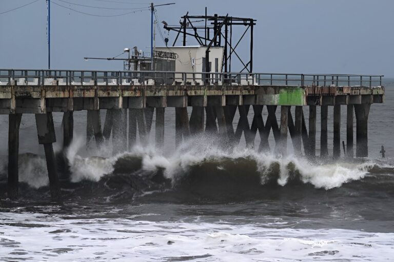 Tropical storm Pilar causes heavy rains as it scrapes past Central America